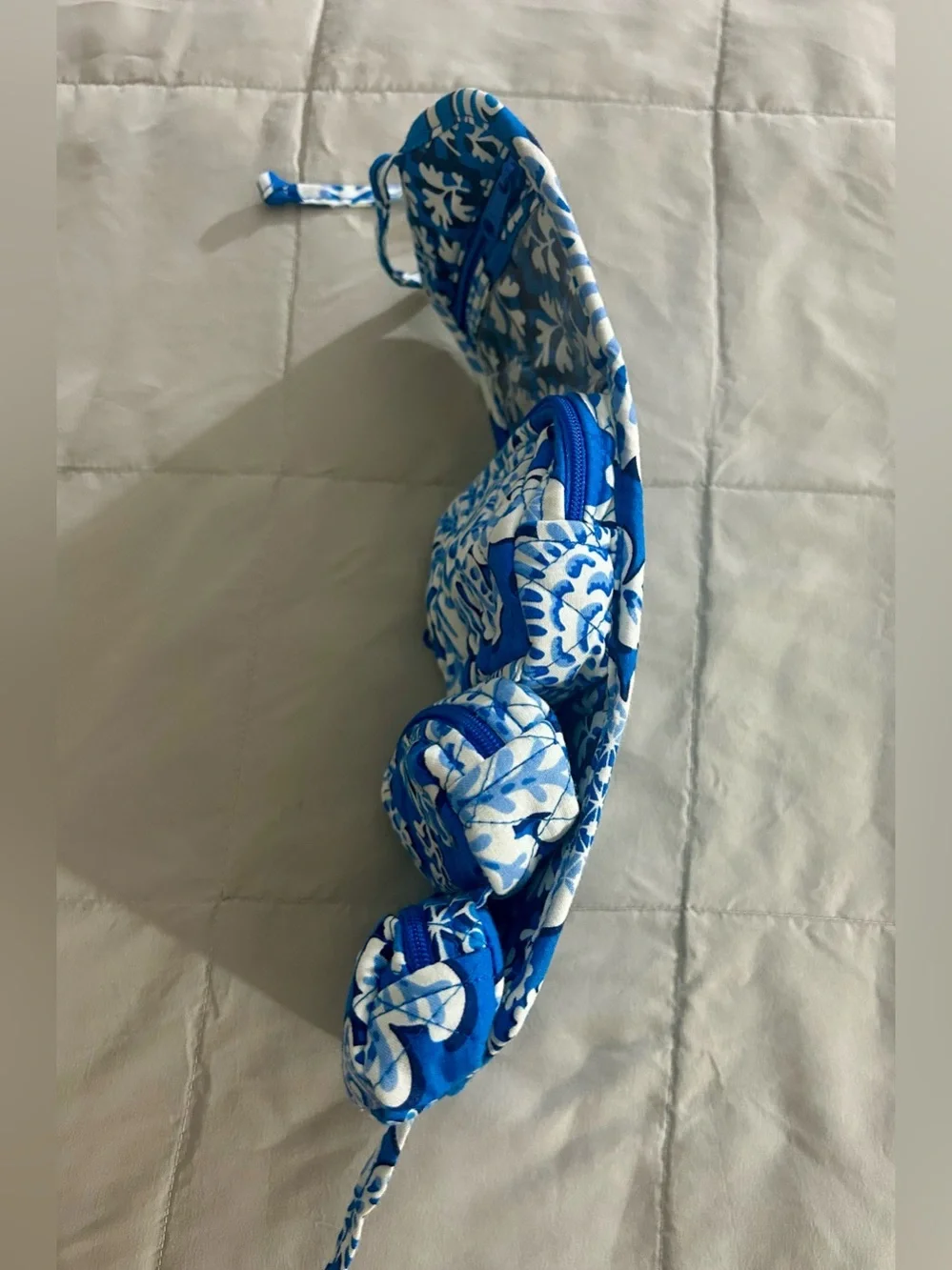Vera Bradley Blue & White Floral Quilted Jewelry/Cosmetic Organizer Travel Pouch
